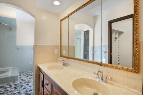 6 Green Hills Road Mendham NJ 07945