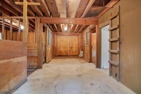 6 Green Hills Road Mendham NJ 07945