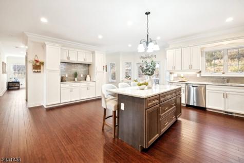 1121 N Washington Avenue Green Brook NJ 08812
