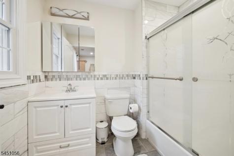 1121 N Washington Avenue Green Brook NJ 08812
