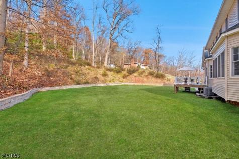1121 N Washington Avenue Green Brook NJ 08812