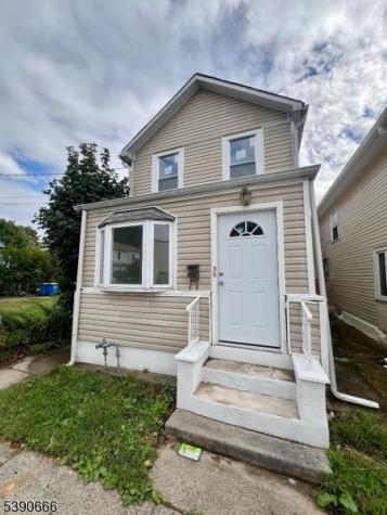 28 Harmony Street North Plainfield NJ 07060