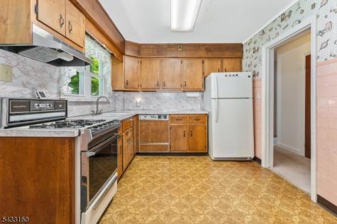 230 Swarthmore Road Linden NJ 07036