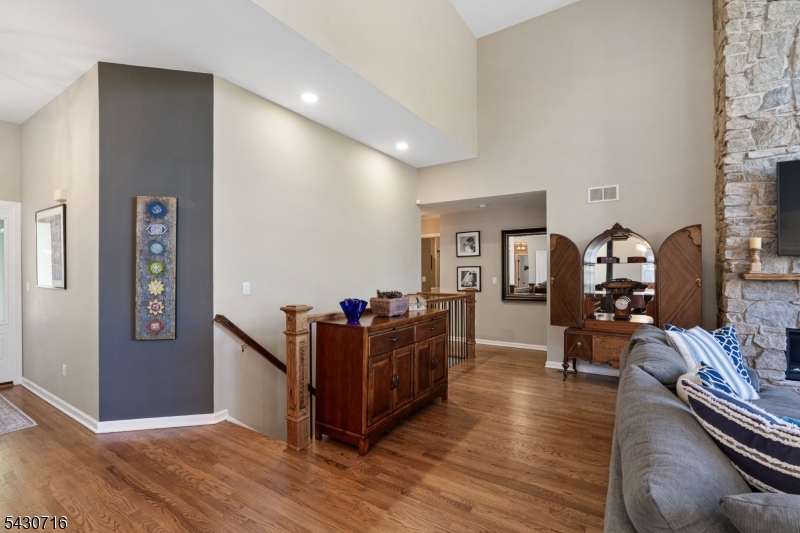 14 Wentworth Court Hardyston NJ 07419