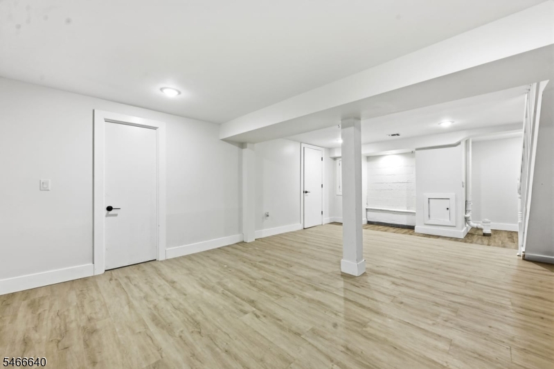 23 Buckingham Road West Orange NJ 07052