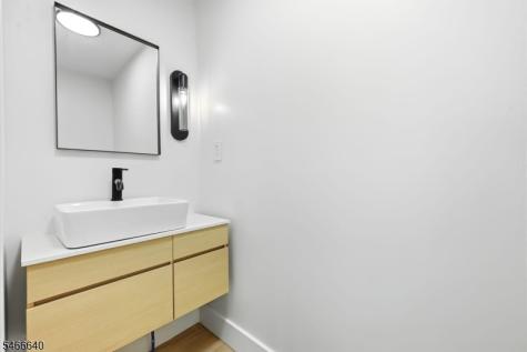 23 Buckingham Road West Orange NJ 07052