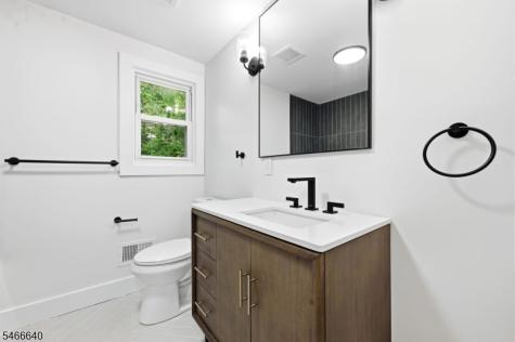 23 Buckingham Road West Orange NJ 07052