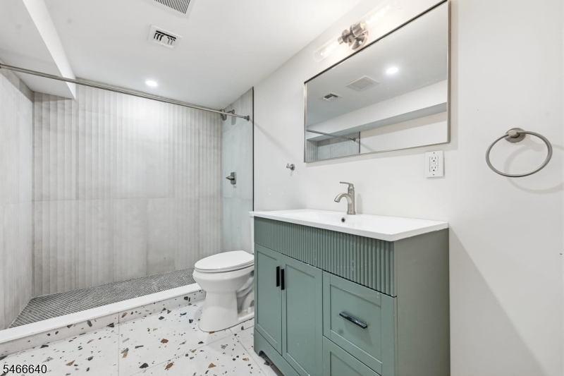 23 Buckingham Road West Orange NJ 07052