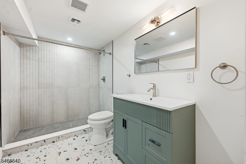 23 Buckingham Road West Orange NJ 07052