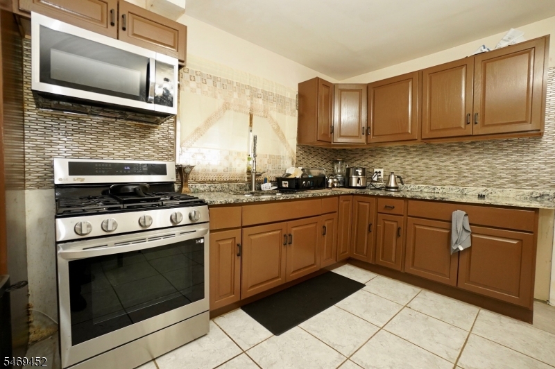 752 Highland Avenue Newark NJ 07104