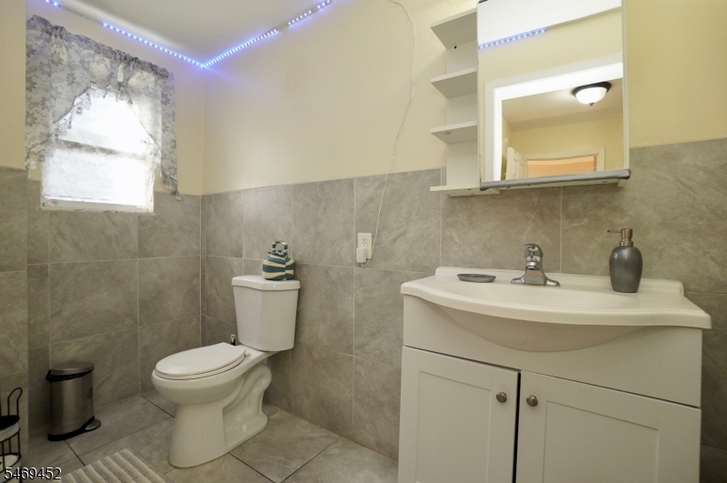 752 Highland Avenue Newark NJ 07104