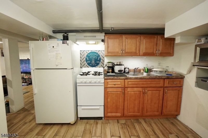 752 Highland Avenue Newark NJ 07104