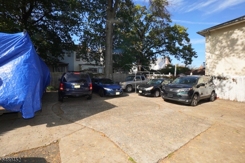 752 Highland Avenue Newark NJ 07104