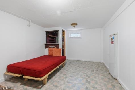 238 Bradford Avenue Linden NJ 07036