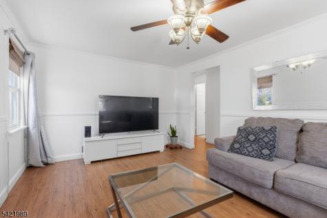238 Bradford Avenue Linden NJ 07036