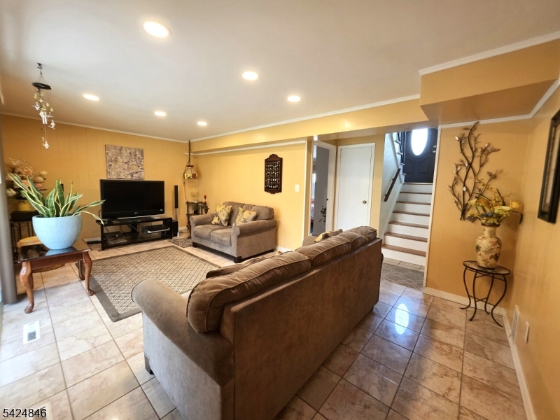 258 N Gaston Avenue Somerville NJ 08876