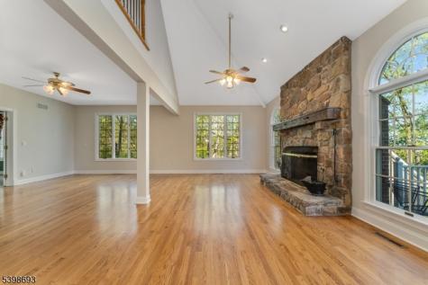 15 White Oak Drive Union NJ 08802
