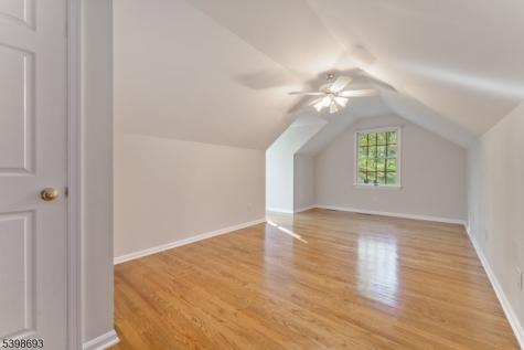 15 White Oak Drive Union NJ 08802
