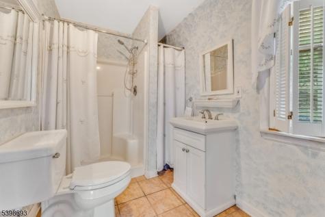 15 White Oak Drive Union NJ 08802
