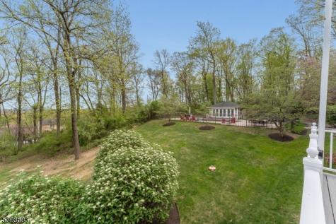 15 White Oak Drive Union NJ 08802