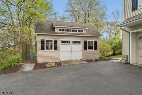 15 White Oak Drive Union NJ 08802