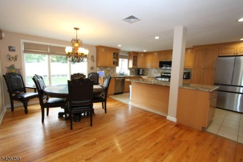7 Stuart Street Waldwick NJ 07463