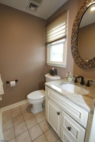 7 Stuart Street Waldwick NJ 07463