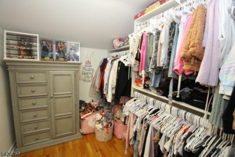 7 Stuart Street Waldwick NJ 07463