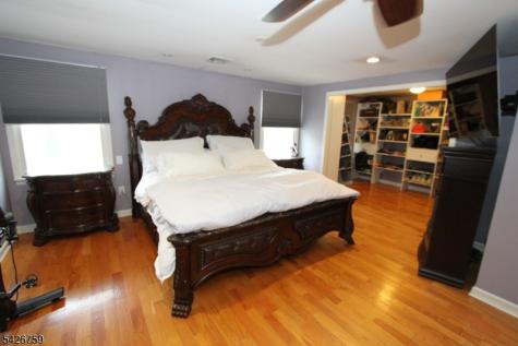 7 Stuart Street Waldwick NJ 07463