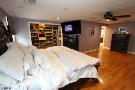 7 Stuart Street Waldwick NJ 07463