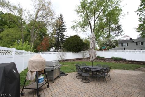 7 Stuart Street Waldwick NJ 07463