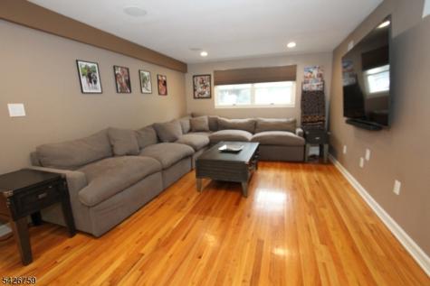 7 Stuart Street Waldwick NJ 07463