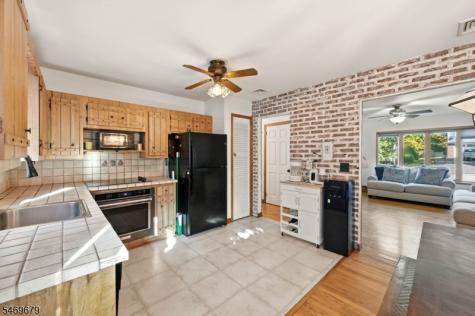 510 Dinah Road Roxbury NJ 07850