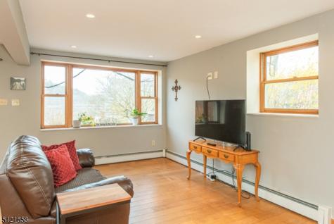 46 Myrtle Avenue Frankford NJ 07826