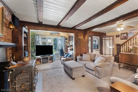 23 E 9th Street Clifton NJ 07011
