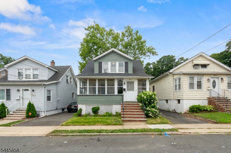 1952 William Street Union NJ 07083