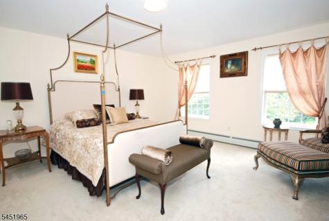 32 Coddington Road Readington NJ 08889