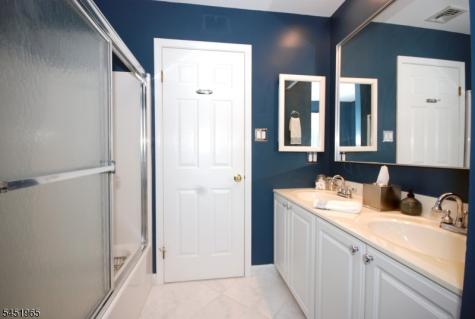 32 Coddington Road Readington NJ 08889