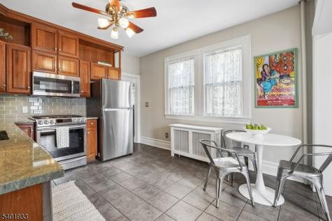 11 Valley Place Montclair NJ 07043