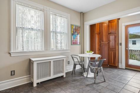 11 Valley Place Montclair NJ 07043