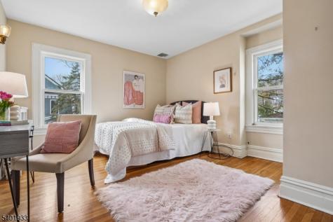 11 Valley Place Montclair NJ 07043