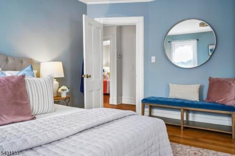 11 Valley Place Montclair NJ 07043
