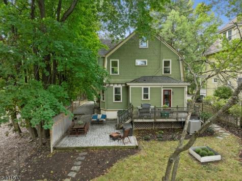 11 Valley Place Montclair NJ 07043