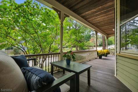 11 Valley Place Montclair NJ 07043