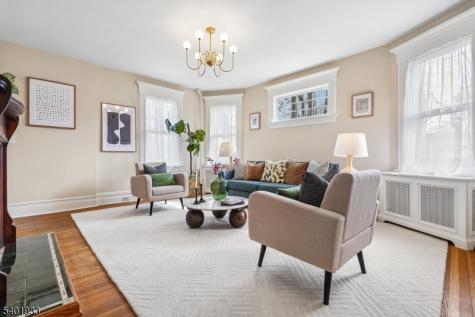 11 Valley Place Montclair NJ 07043