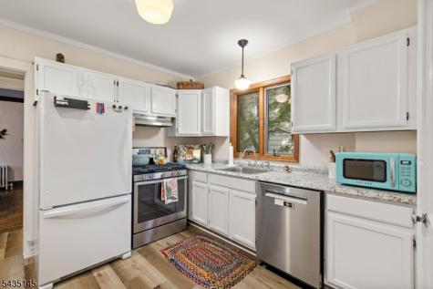 51 Ridgehurst Road West Orange NJ 07052