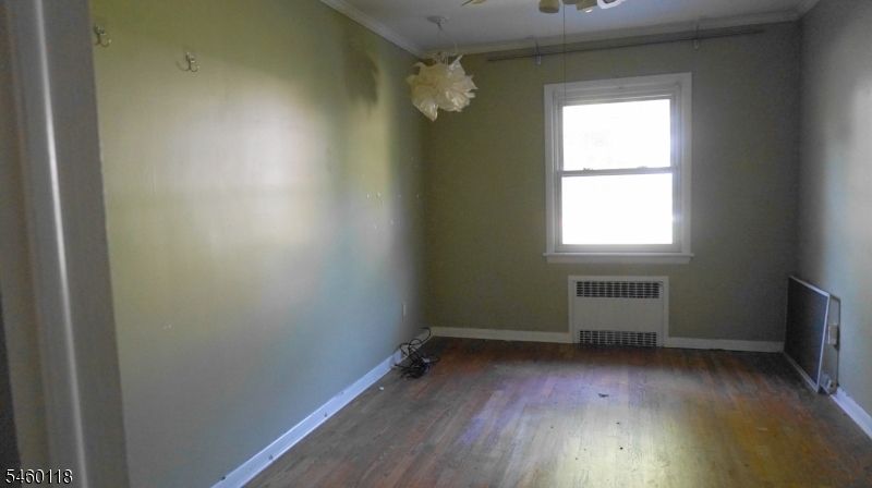 8 Mountain Way S West Orange NJ 07052