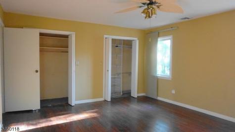 8 Mountain Way S West Orange NJ 07052