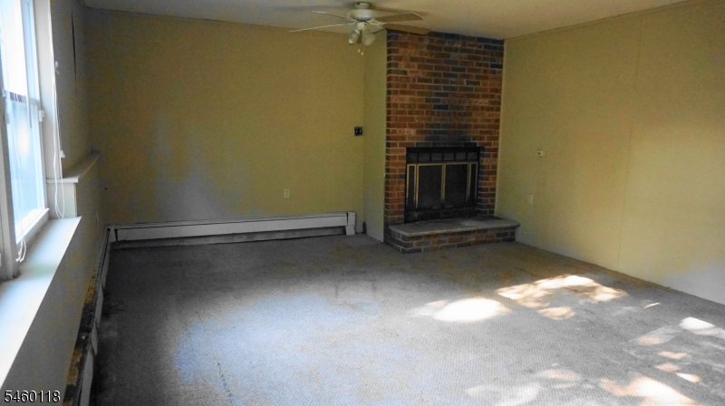 8 Mountain Way S West Orange NJ 07052
