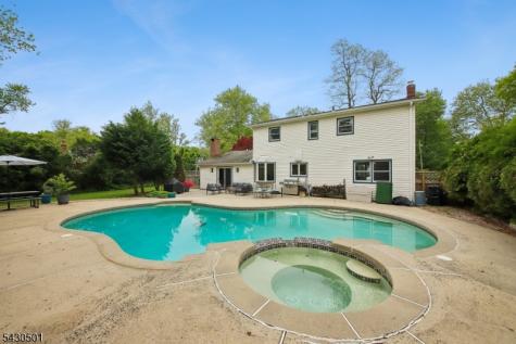 54 Canterbury Drive Scotch Plains NJ 07076